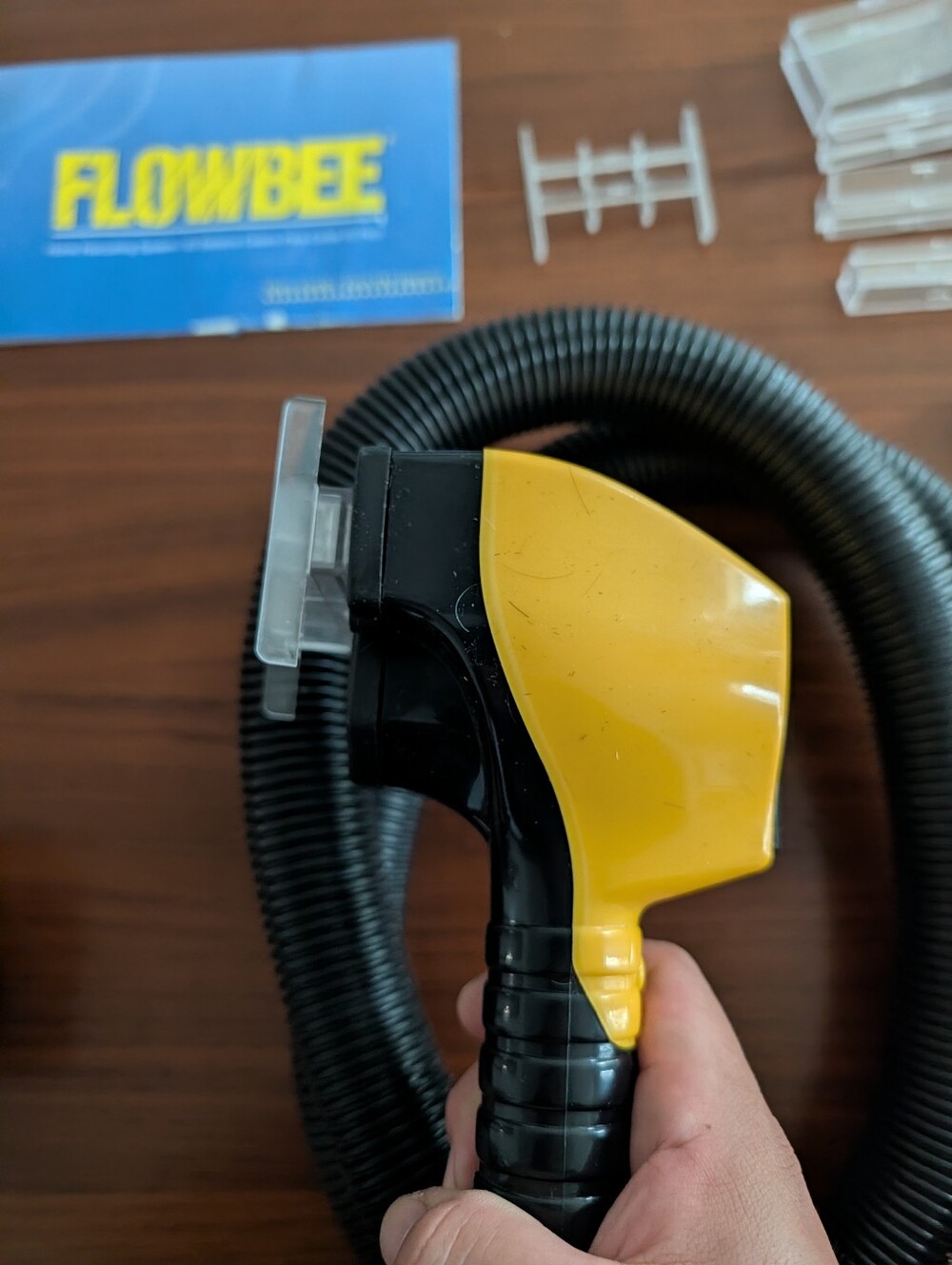 Flowbee Home Haircutting System Clipper Head & Hose With Accessories Pre Owned - Picture 6 of 11
